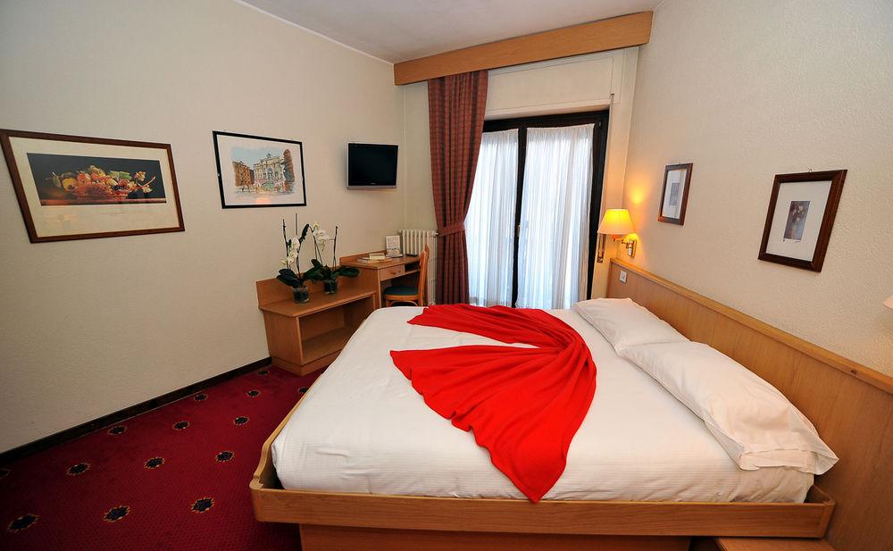 Hotel Derby Bormio Exterior foto