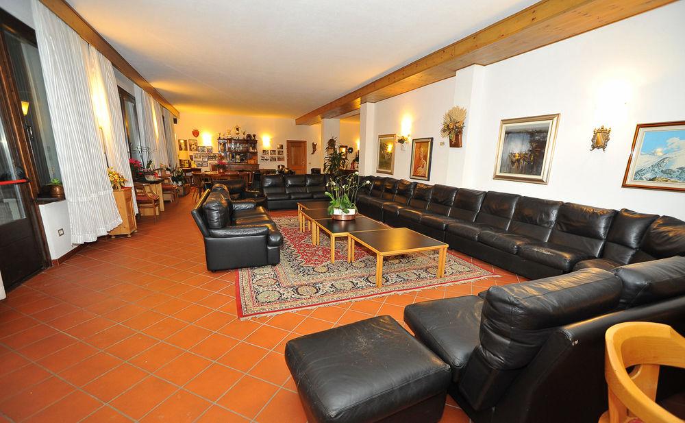 Hotel Derby Bormio Exterior foto