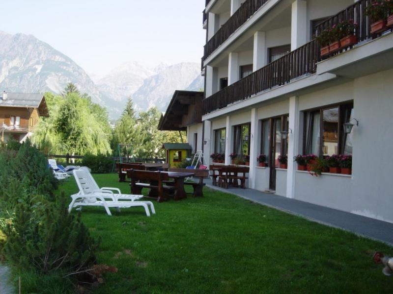 Hotel Derby Bormio Exterior foto