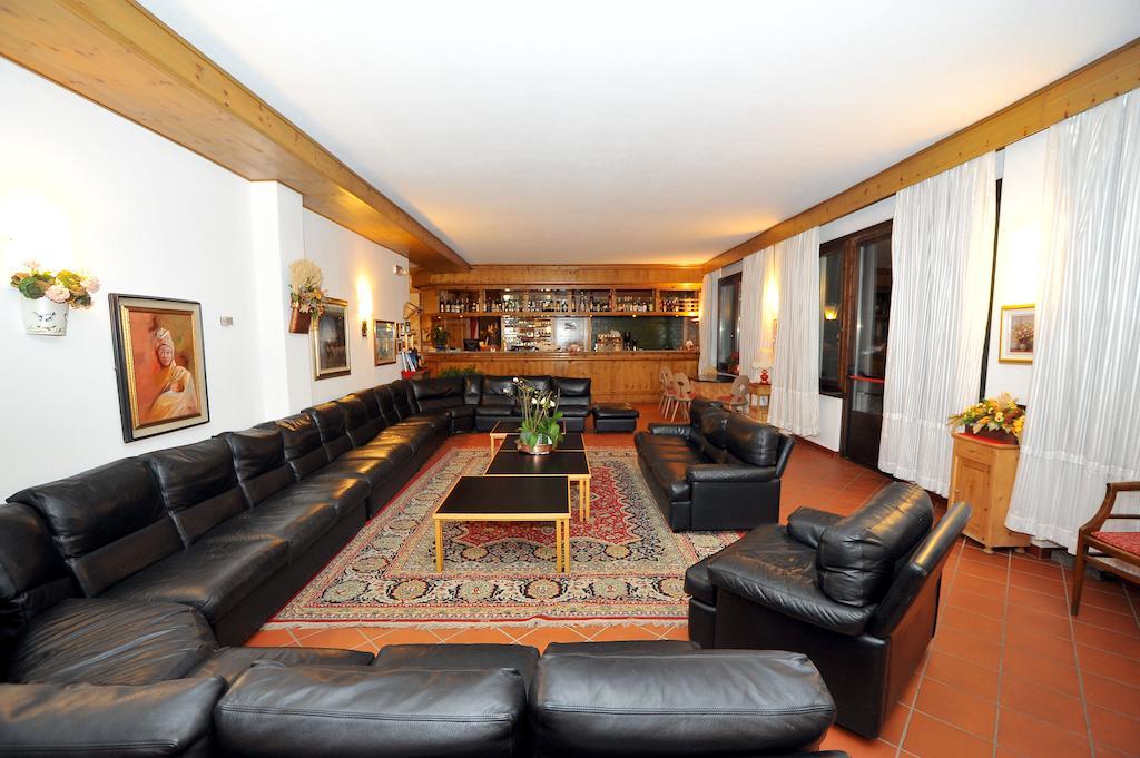 Hotel Derby Bormio Exterior foto