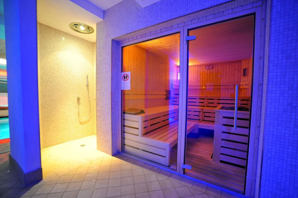 Hotel Derby Bormio Exterior foto
