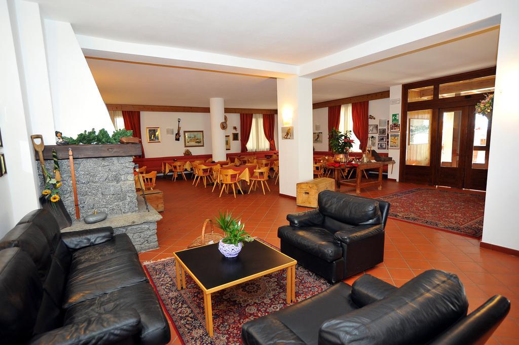 Hotel Derby Bormio Exterior foto
