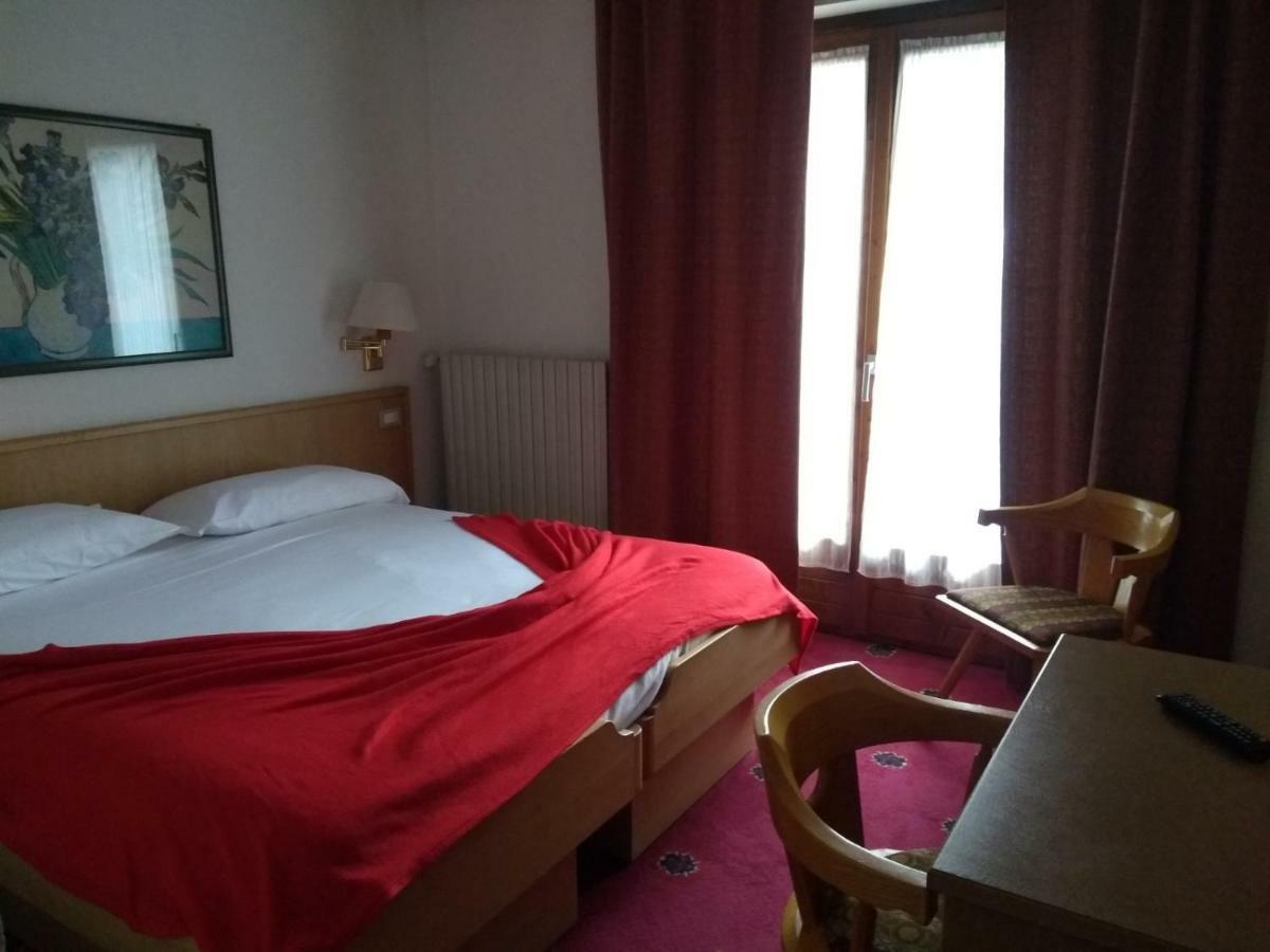 Hotel Derby Bormio Exterior foto